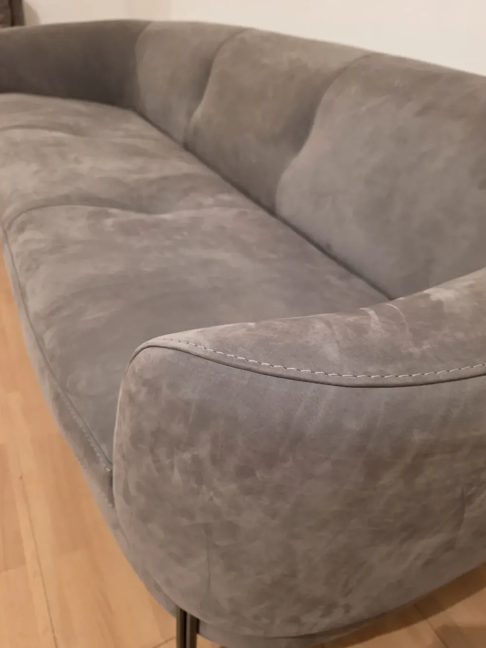 Divano Divano fisso 3 posti pelle vintage pelle in poliuretano a prezzo scontato^Artigianale Hot