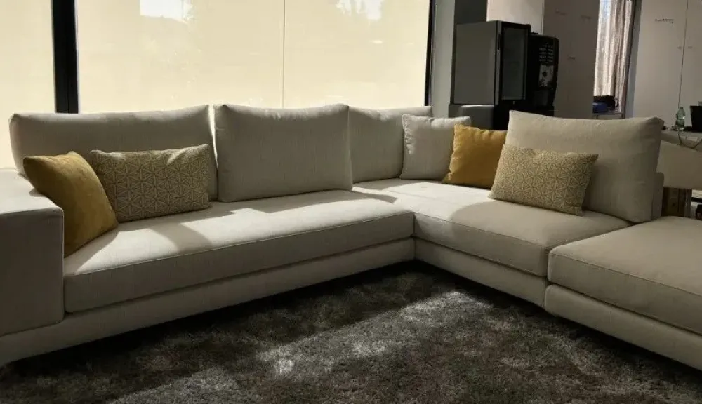 Artigianale Divano Divano in tessuto italiano monder in Tessuto sfoderabile di scontato 44%- Divani