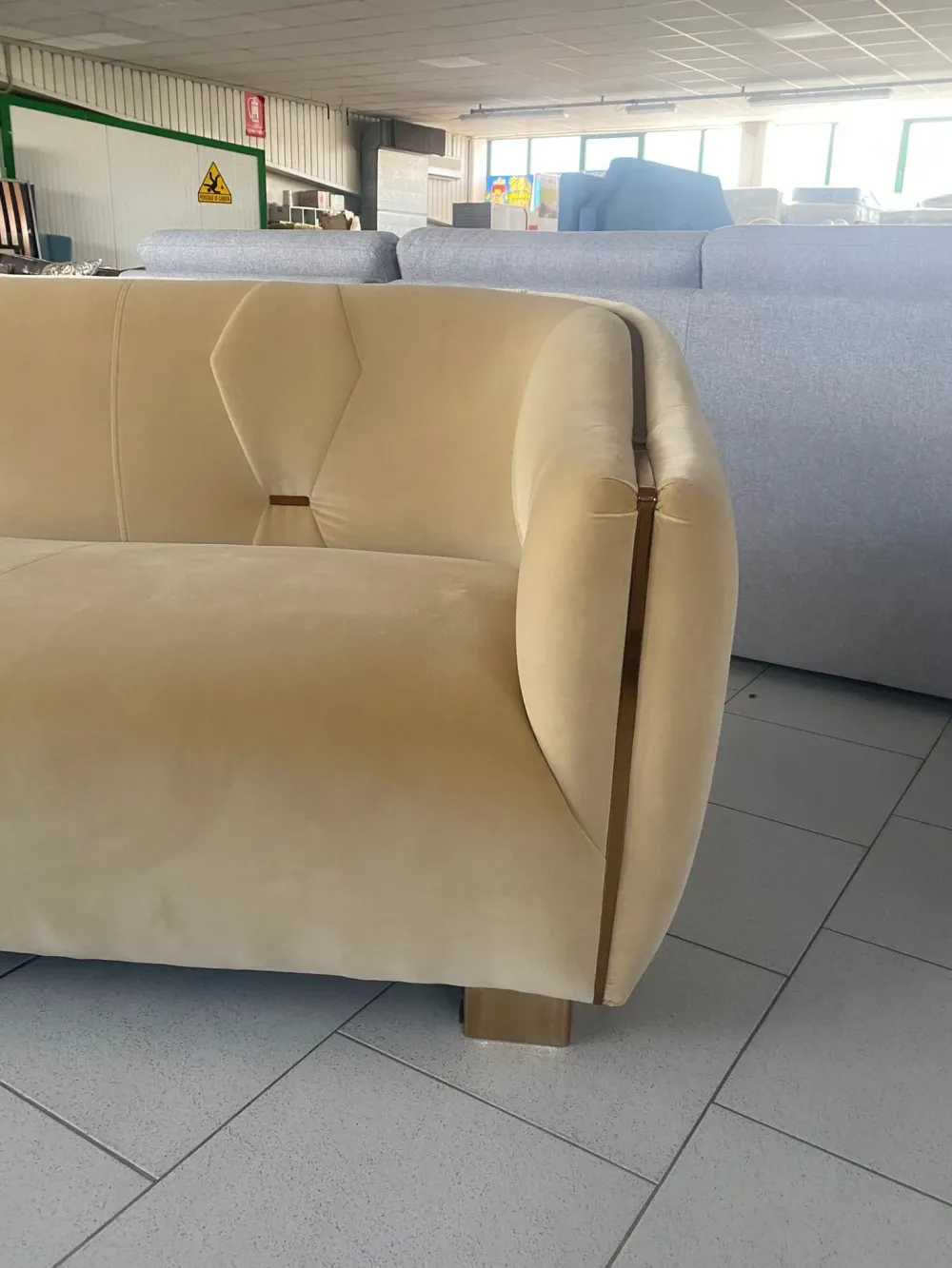 Md work Divano Divano pronta consegna luxury acciaio velluto in Offerta Outlet- Divani