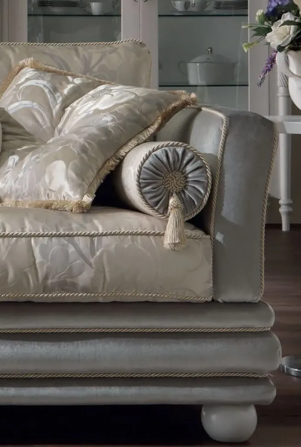 Outlet Divano Divano regina di napoli luxury italia di in stile classico in Offerta Outlet Divani