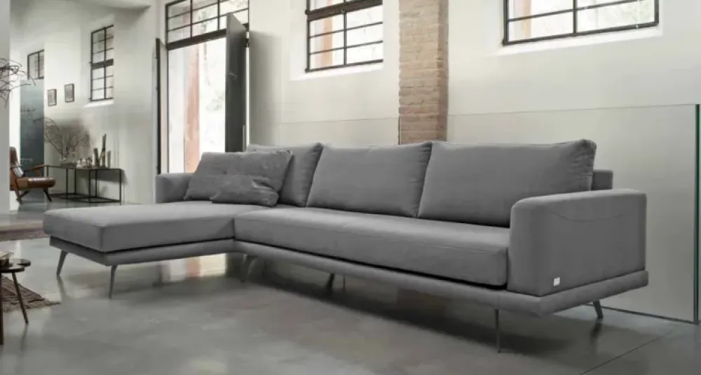 Online Divano Doimo modello Philip 92 scontato del 40% Divani