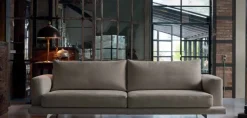 Outlet Divano Doimo modello Philip 77 scontato del 40% Divani