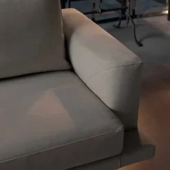 Outlet Divano Doimo modello Philip 77 scontato del 40% Divani