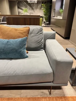 Discount Divano Etan di in stile moderno a prezzo scontato Divani