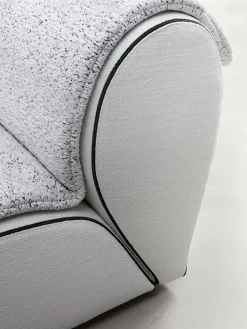 Flou Divano Flora in Tessuto a prezzo scontato- Divani