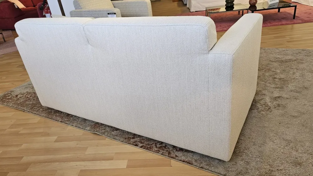 Online Divano Giorgy di in stile moderno a prezzo scontato Divani