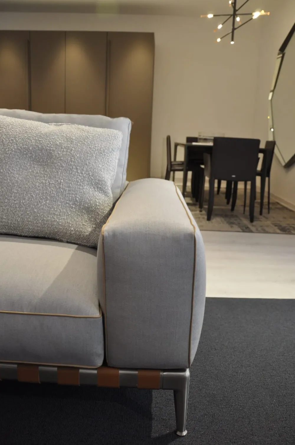 Flexform Divano Gregory ad un prezzo conveniente- Divani