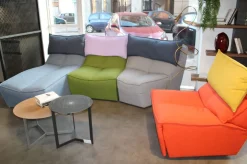 Calia Divano Hip hop tessuto in poliuretano a prezzo scontato- Divani