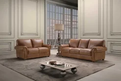 Artigianale Divano in Pelle stile classico modello Coppia di divani mod.perugia rivestiti in pelle spessorata in promo con lo sconto del 35% scontato - 47%- Divani