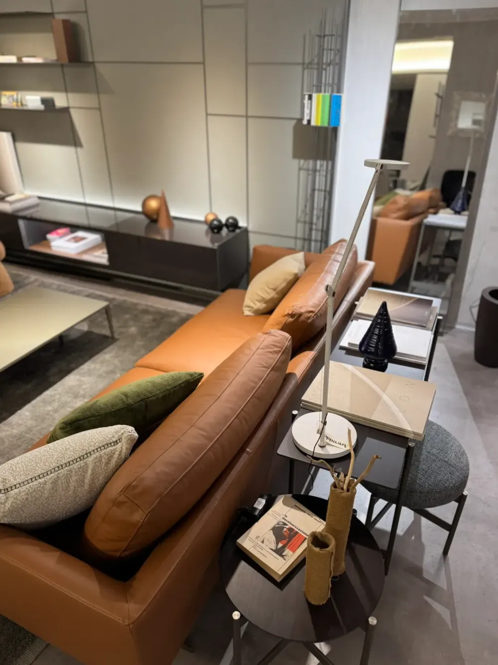 Outlet Divano in Pelle stile design modello Royal scontato - 54% Divani