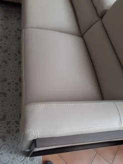 Sale Divano in Pelle stile moderno modello Cubic scontato - 53% Divani