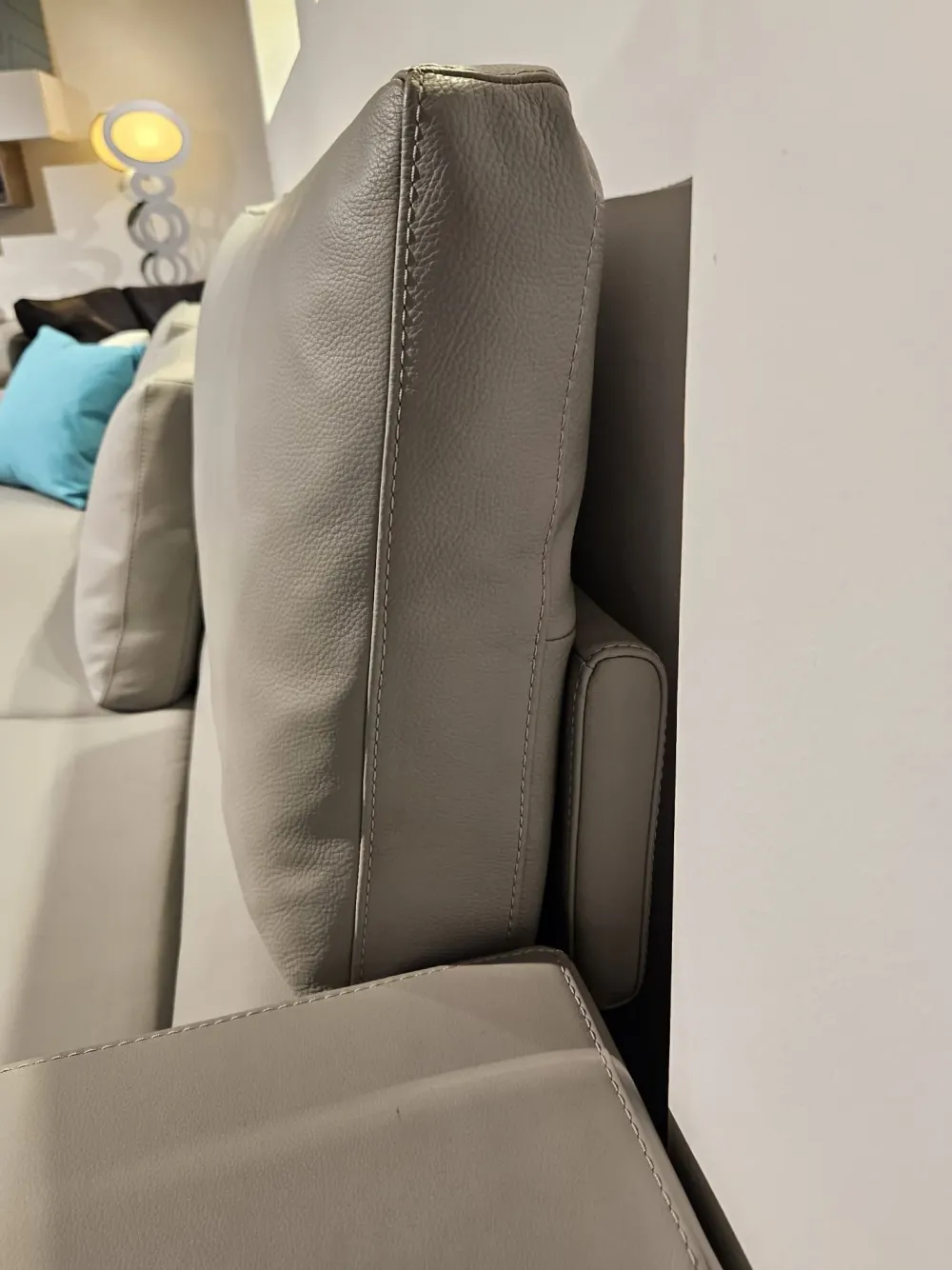 Divanidea Divano in Pelle stile moderno modello Horizon scontato - 32%- Divani