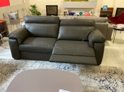 Doimo Salotti Divano in Pelle stile moderno modello William scontato - 60%- Divani