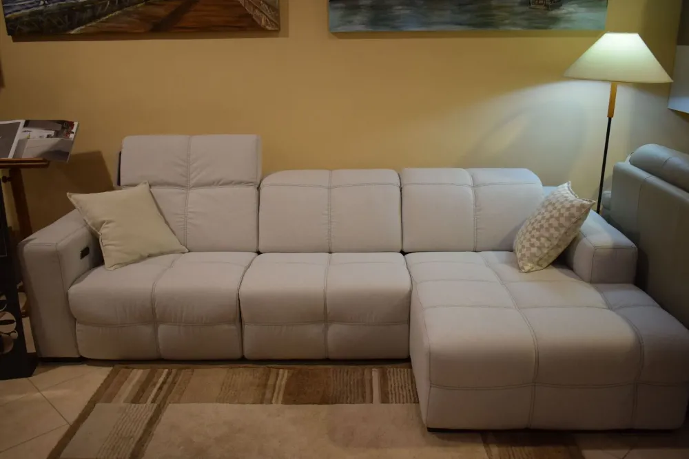 Best Divano in Tessuto stile moderno modello Sauvanne scontato - 40% Divani