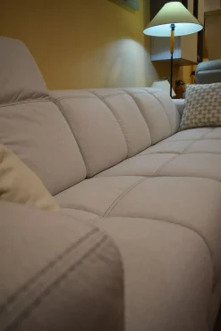 Best Divano in Tessuto stile moderno modello Sauvanne scontato - 40% Divani