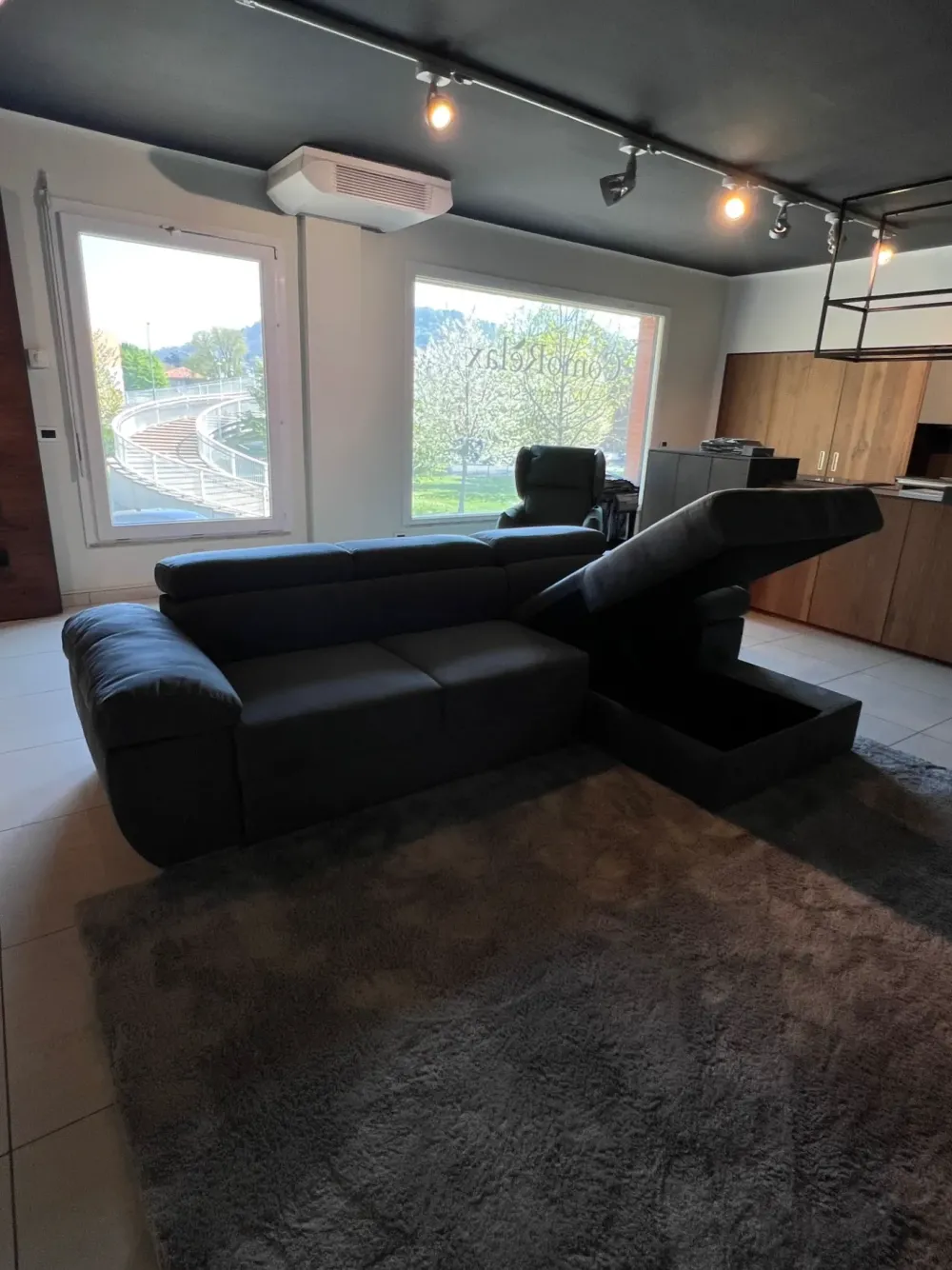 Discount Divano in Tessuto stile moderno modello Divano nuovo scontato - 47% Divani