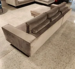 New Divano in Tessuto stile moderno modello Divano pronta consegna velluto luxury  scontato - 45% Divani