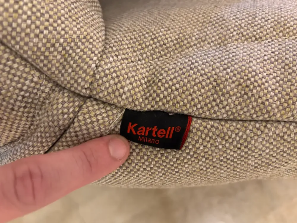 Divano foliage in Tessuto sfoderabile di scontato 60%^Kartell