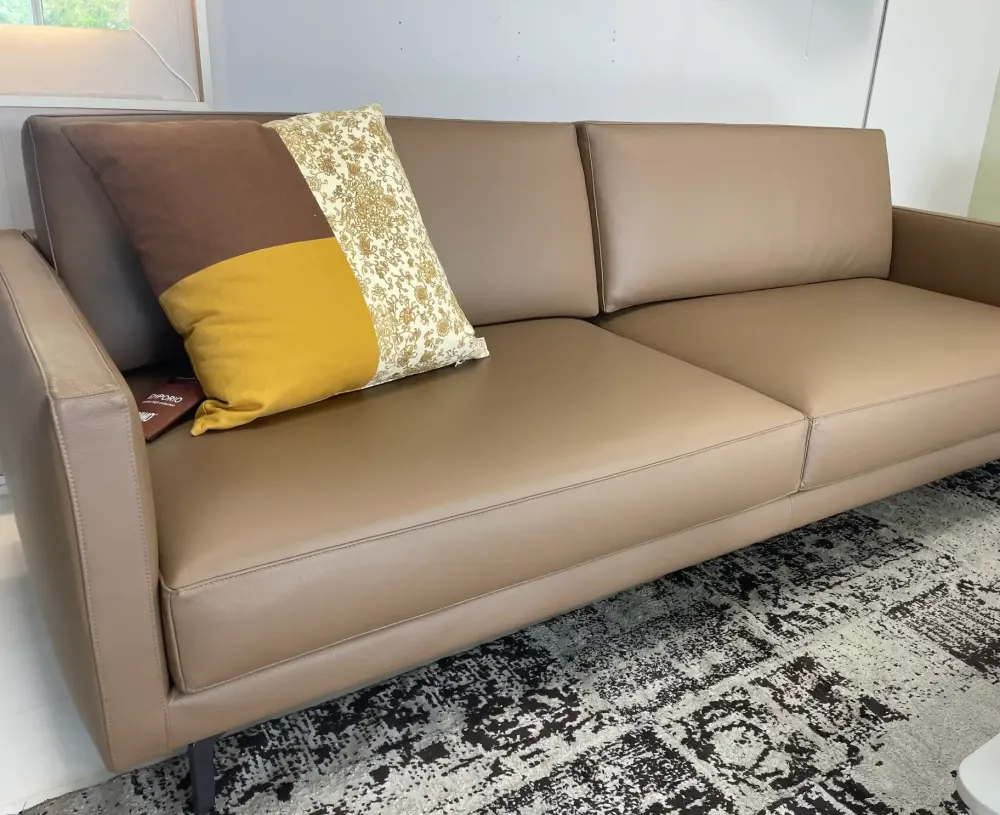 Divano Konnor 3 posti in OFFERTA - 35%^Doimo Salotti Hot