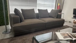 Divano lineare Augusto di a prezzo scontato^Molteni & C Online