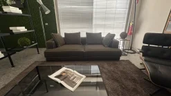 Divano lineare Augusto di a prezzo scontato^Molteni & C Online