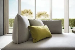 Le Comfort Divano Lineare Bacio light a 1959€- Divani