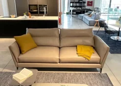 Divano Lineare Bretagne di a prezzo ribassato^Poltrona Frau Discount