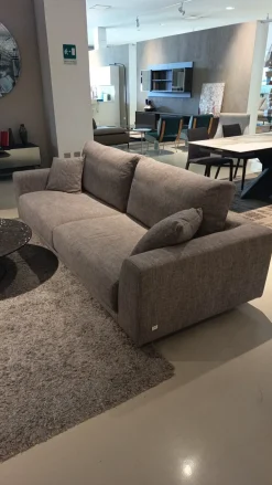 Outlet Divano Lineare in Tessuto sfoderabile Norman di Divani