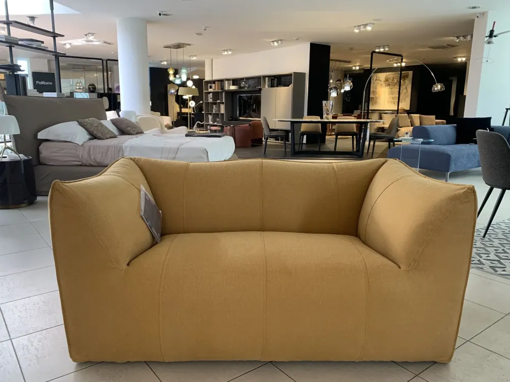 Divano Lineare in Tessuto sfoderabile Le bambole di^B&B Italia Discount