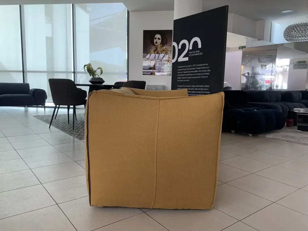 Divano Lineare in Tessuto sfoderabile Le bambole di^B&B Italia Discount