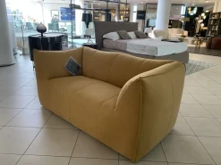 Divano Lineare in Tessuto sfoderabile Le bambole di^B&B Italia Discount