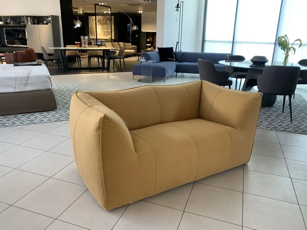 Divano Lineare in Tessuto sfoderabile Le bambole di^B&B Italia Discount