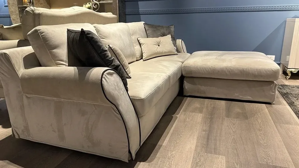 Outlet Divano Lineare Jennyfer a 1709 Euro Divani