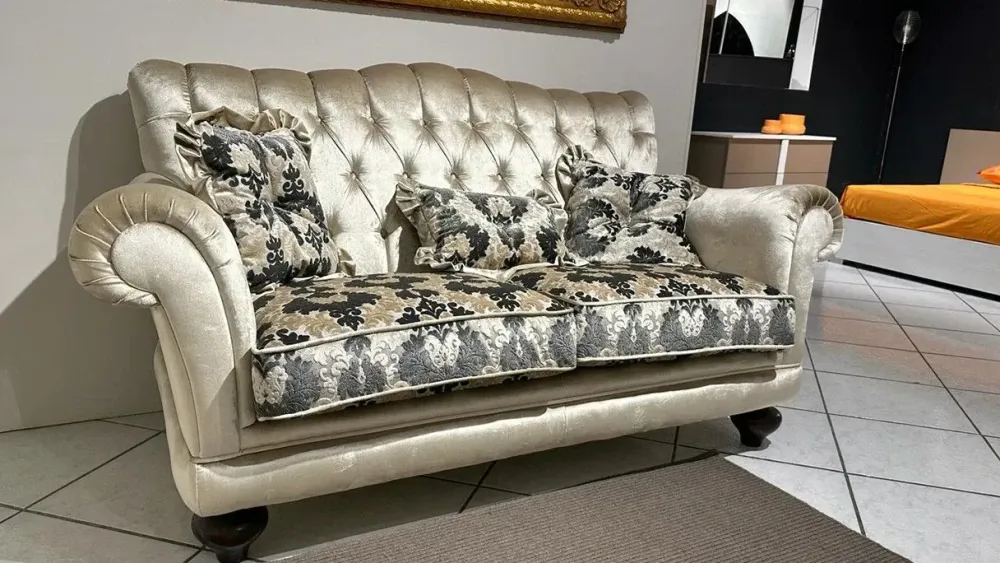 Artigianale Divano Lineare modello Giorgia di a prezzi outlet- Divani