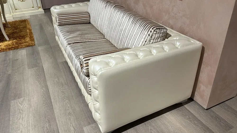 Artigianale Divano Lineare modello Montecarlo di con forte sconto- Divani