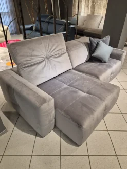 Divano Lineare Nicolas di a prezzo ribassato^Calia Hot