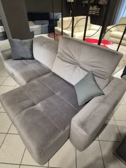 Divano Lineare Nicolas di a prezzo ribassato^Calia Hot