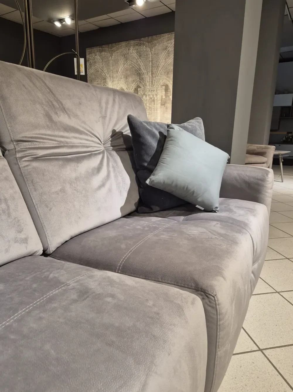 Divano Lineare Nicolas di a prezzo ribassato^Calia Hot