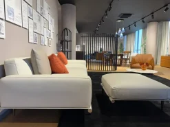 Divano Lineare pelle modello Let it be di^Poltrona Frau Discount