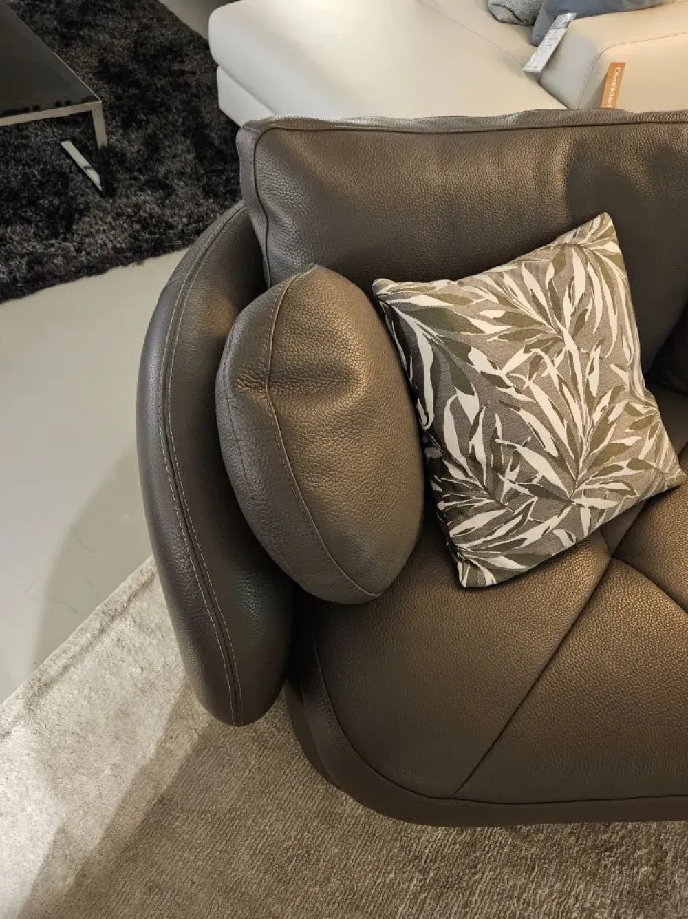 Divanidea Divano lineare Prototipo 285 ad un prezzo conveniente- Divani