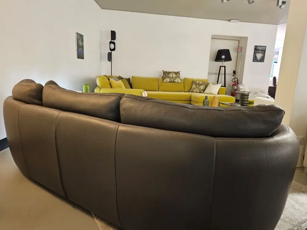 Divanidea Divano lineare Prototipo 285 ad un prezzo conveniente- Divani