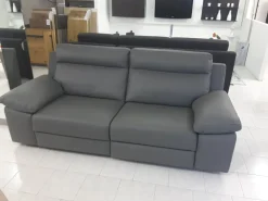 Discount Divano Lineare Taylor_s di a prezzo ribassato Divani