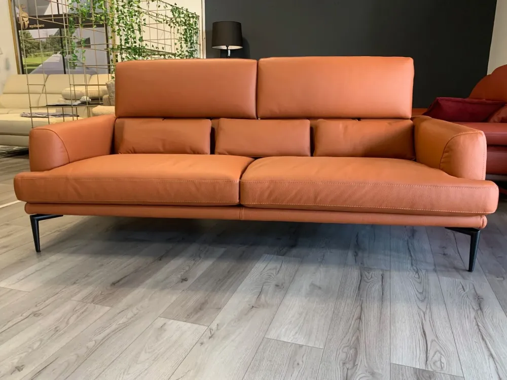 Discount Divano Lineare Tiago° in Offerta Outlet a 2075 Euro Divani