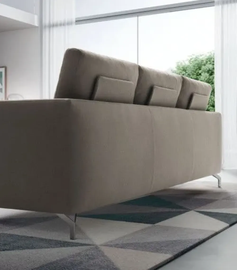 Artigianale Divano Macno Artigiano a prezzo scontato del 38%! Affrettati, offerta limitata.- Divani