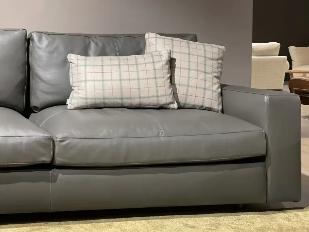 Divano Massimosistema in Pelle a prezzo scontato^Poltrona Frau Best