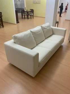 Divano Milano di in stile moderno a prezzo Outlet^Astor Mobili Sale