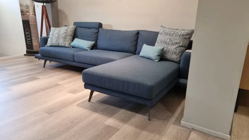 Doimo Salotti Divano moderno tessuto Divano philip 77 di con sconto del - 65%- Divani