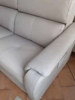 Clearance Divano Oakland in Pelle non sfoderabile  di scontato 40% Divani