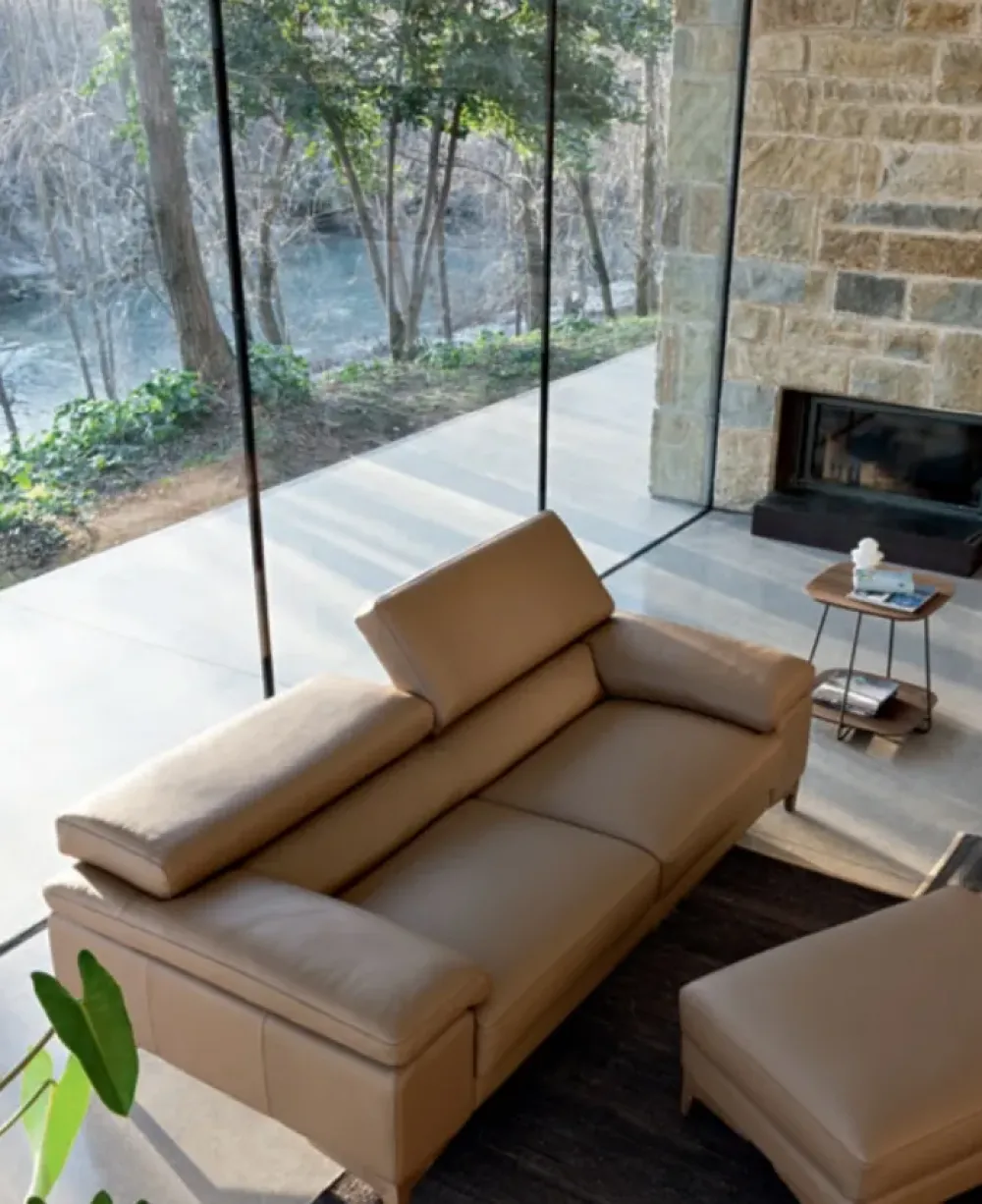 Divano Paris con pouf scontato^Doimo Salotti Hot