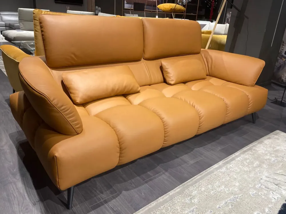 New Divano pelle in poliuretano in Offerta Outlet Divani